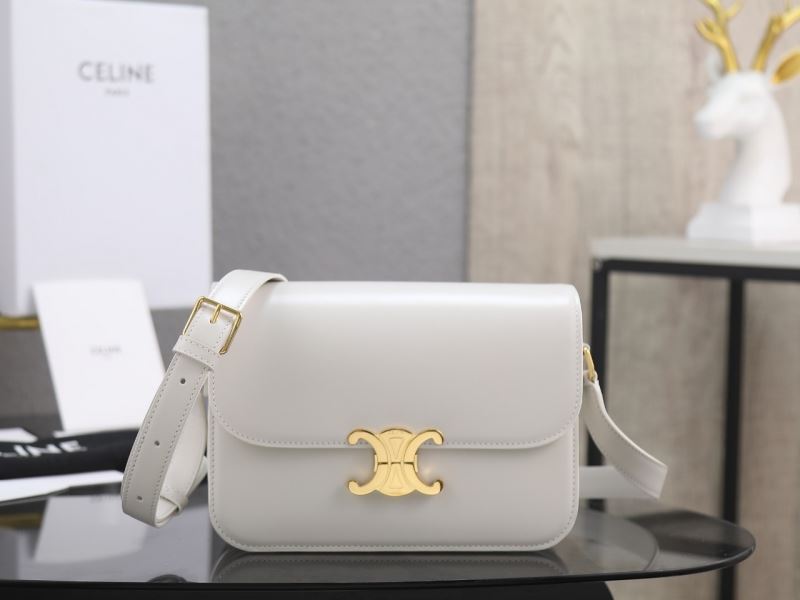 Ce1i*e triomphe bags